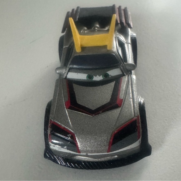 Disney / Pixar Cars Series 3 Kabuto Diecast Car loose - Picture 6 of 7